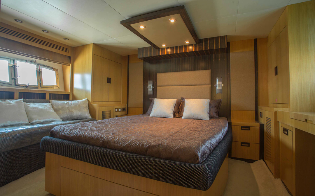 56' Majesty