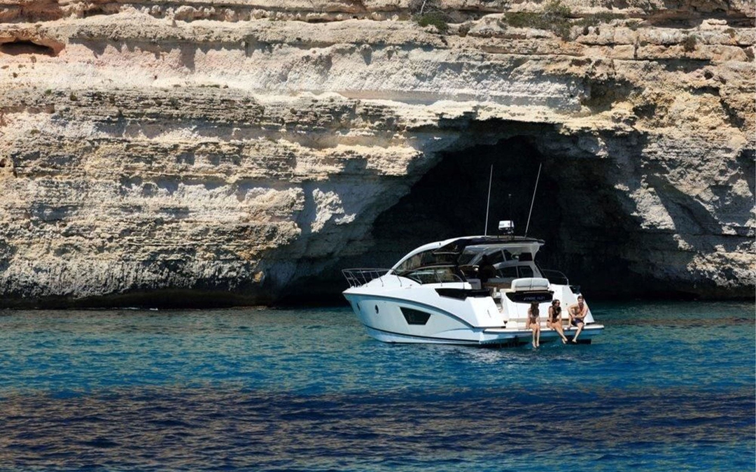 48' Beneteau