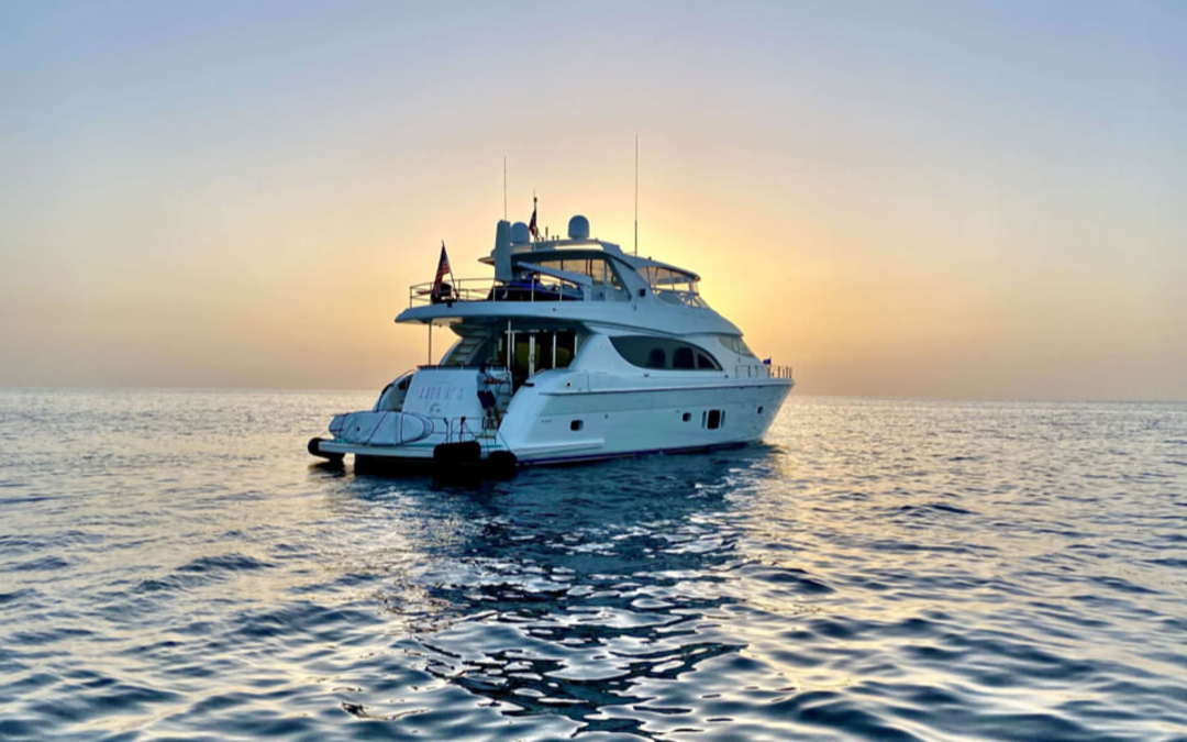 80' Hatteras