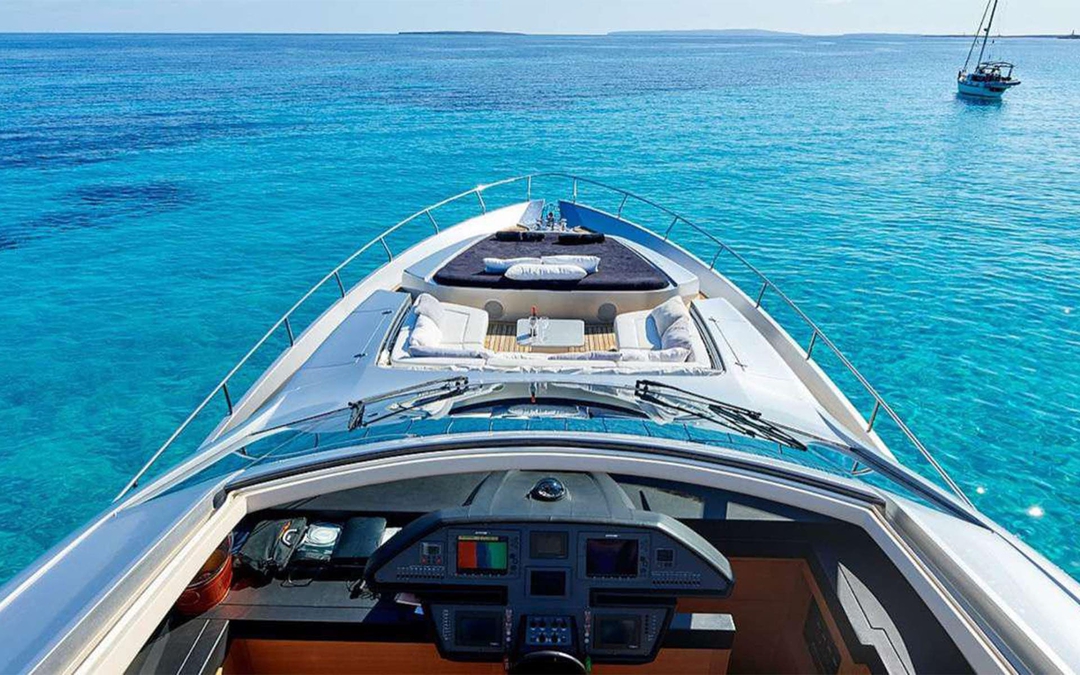 80' Pershing