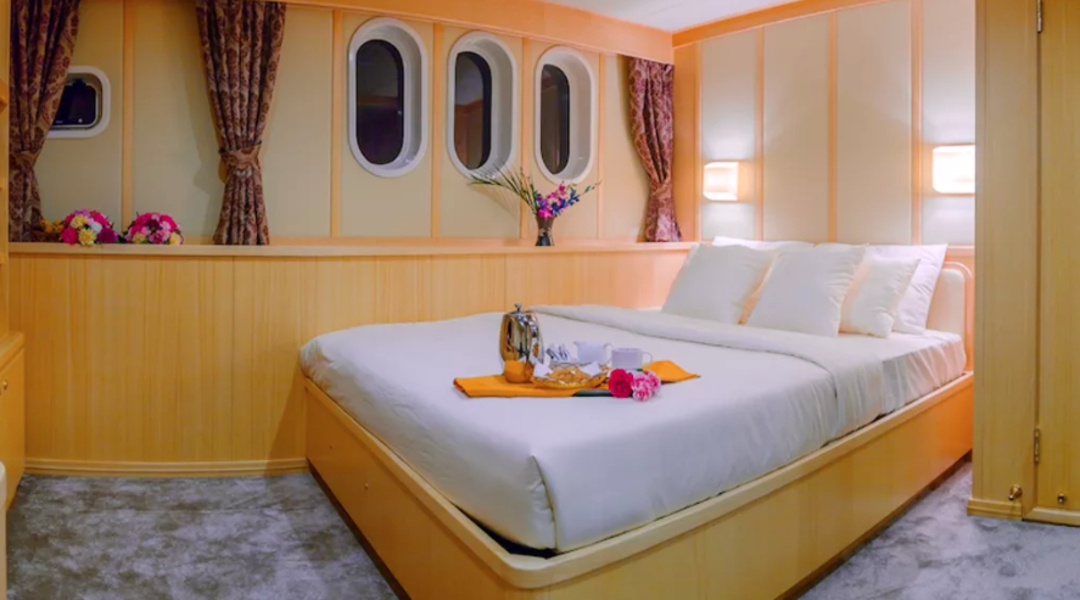 79' Maldive Lux