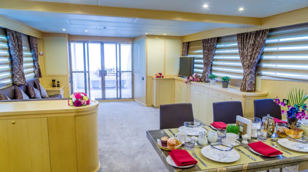 79' Maldive Lux