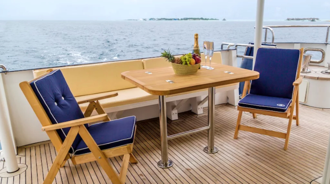 79' Maldive Lux