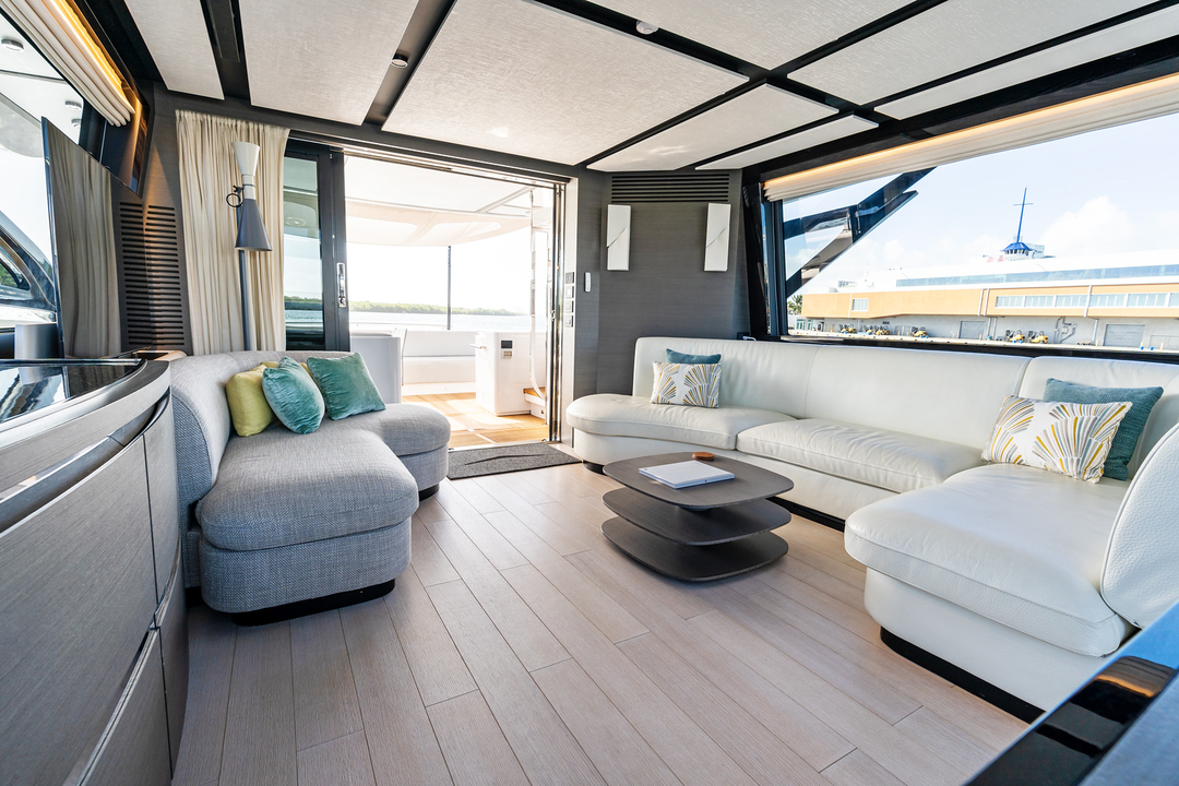 80' Azimut S8