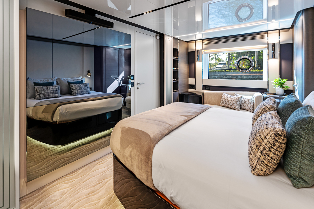 80' Azimut S8