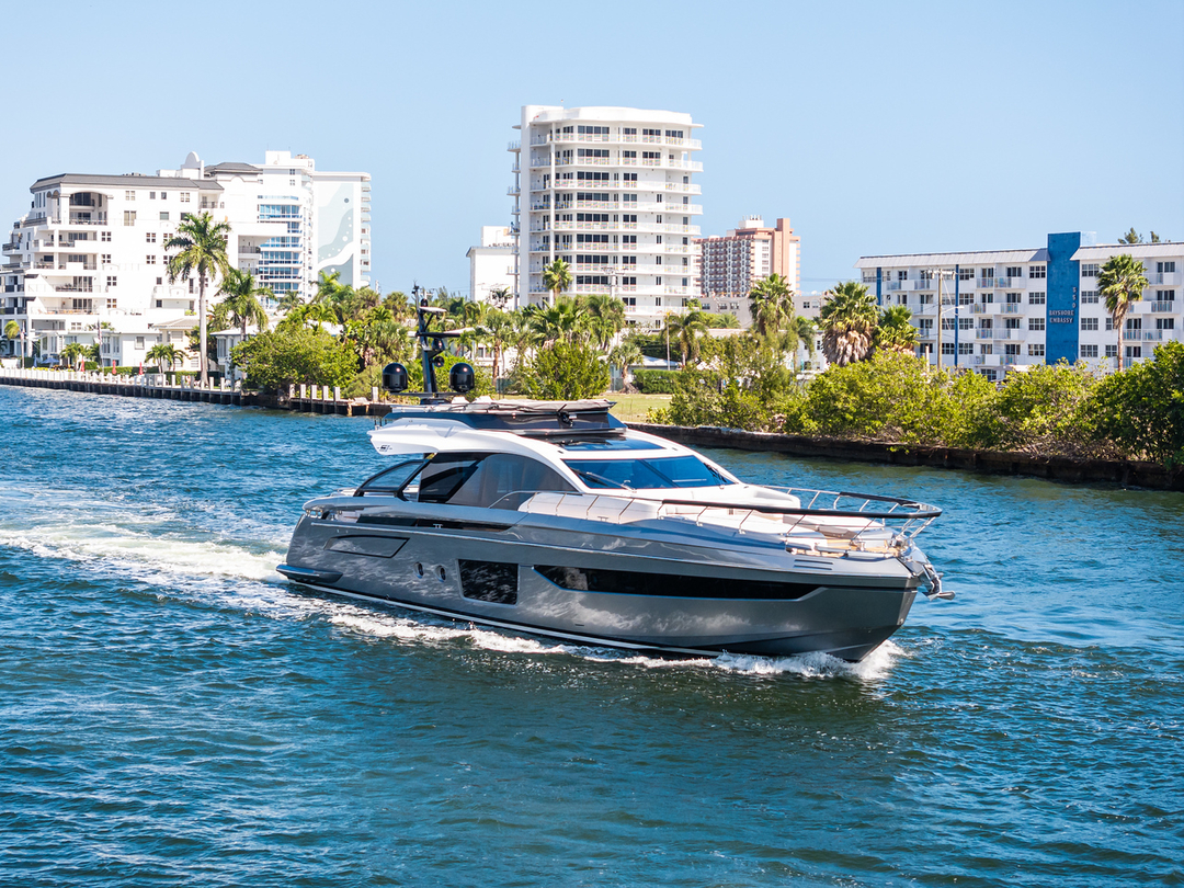 80' Azimut S8