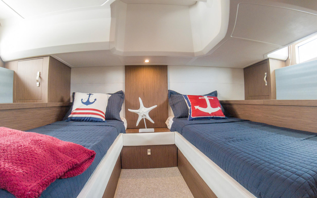 42' Beneteau