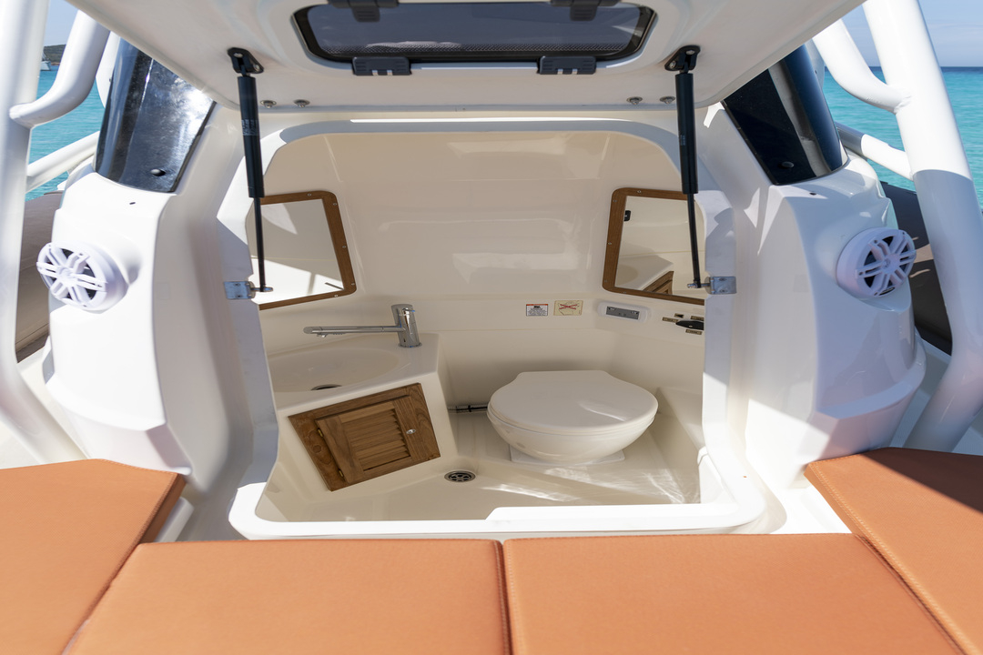 28' Joker Boat Clubman