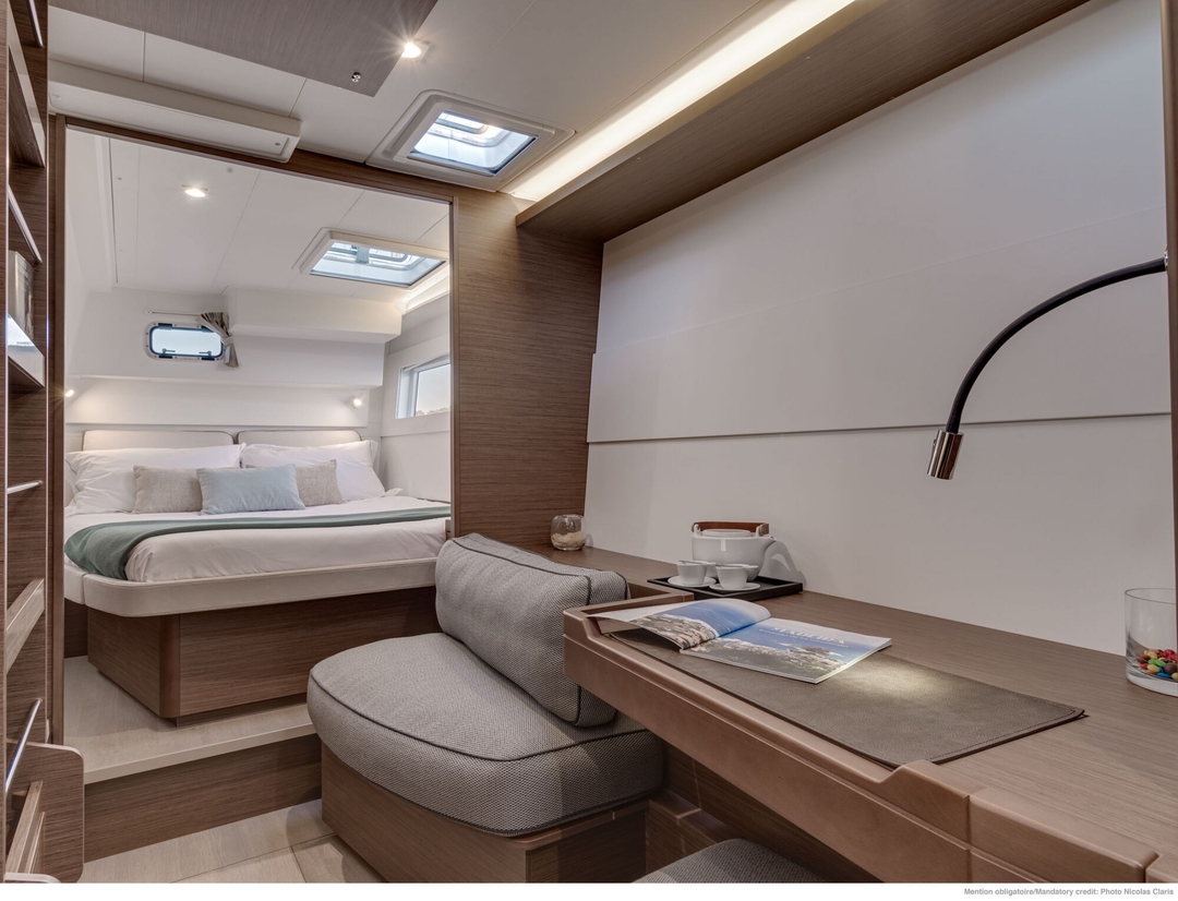 40' Lagoon