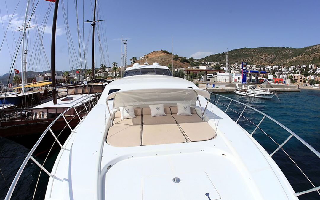 106' Mangusta
