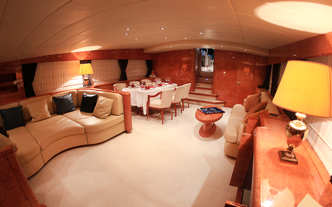 106' Mangusta
