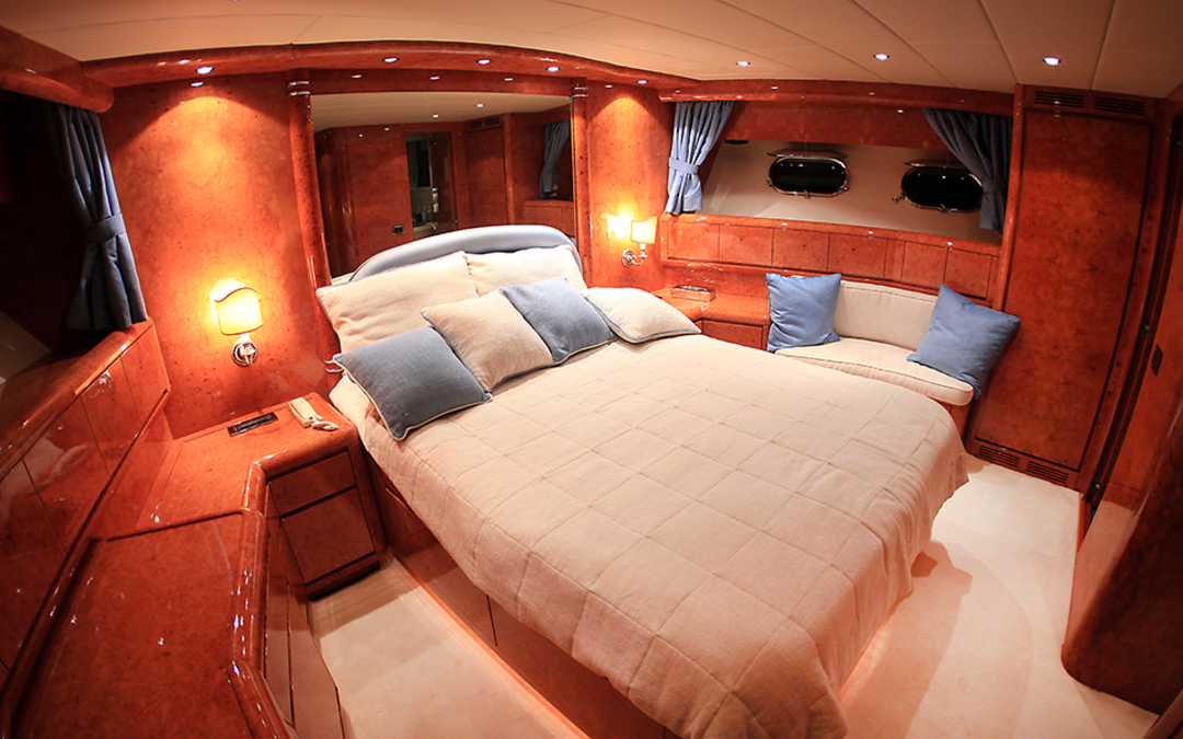 106' Mangusta
