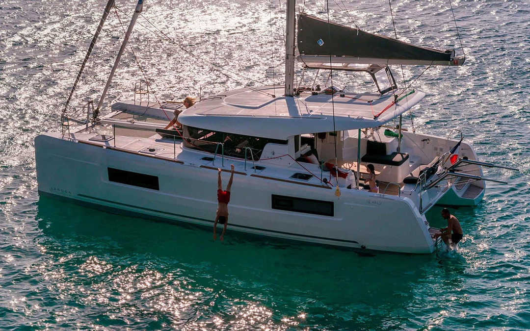 40' Lagoon