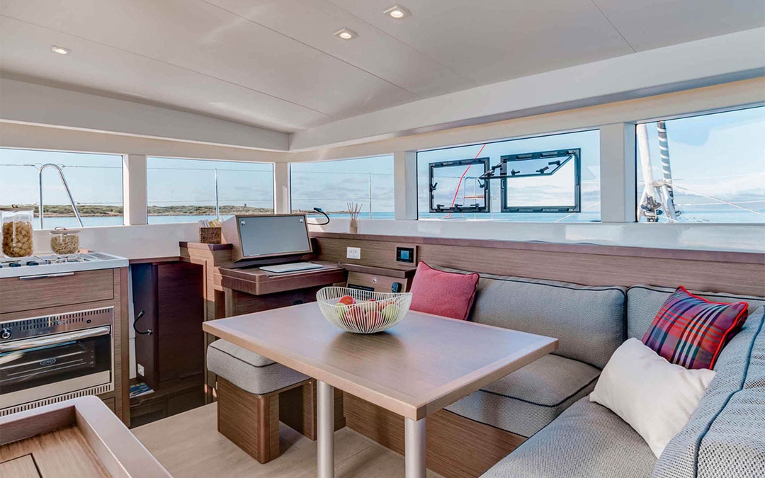 40' Lagoon