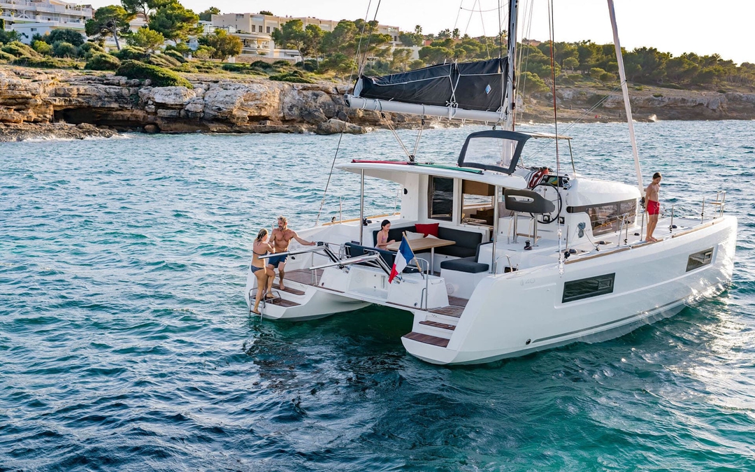 40' Lagoon