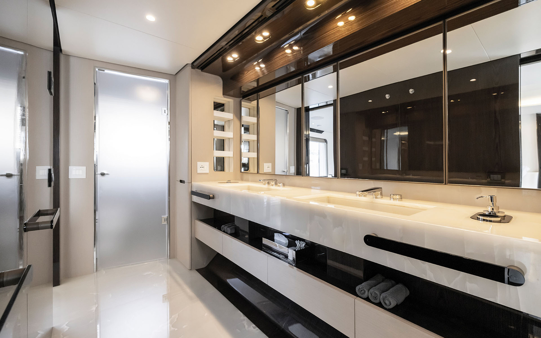 105' Azimut