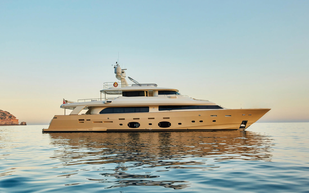 108' Ferretti