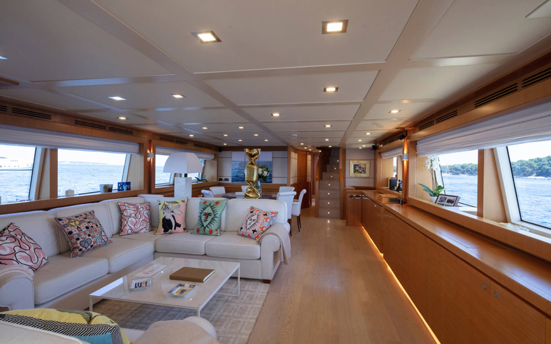 108' Ferretti