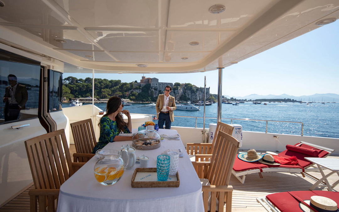 108' Ferretti