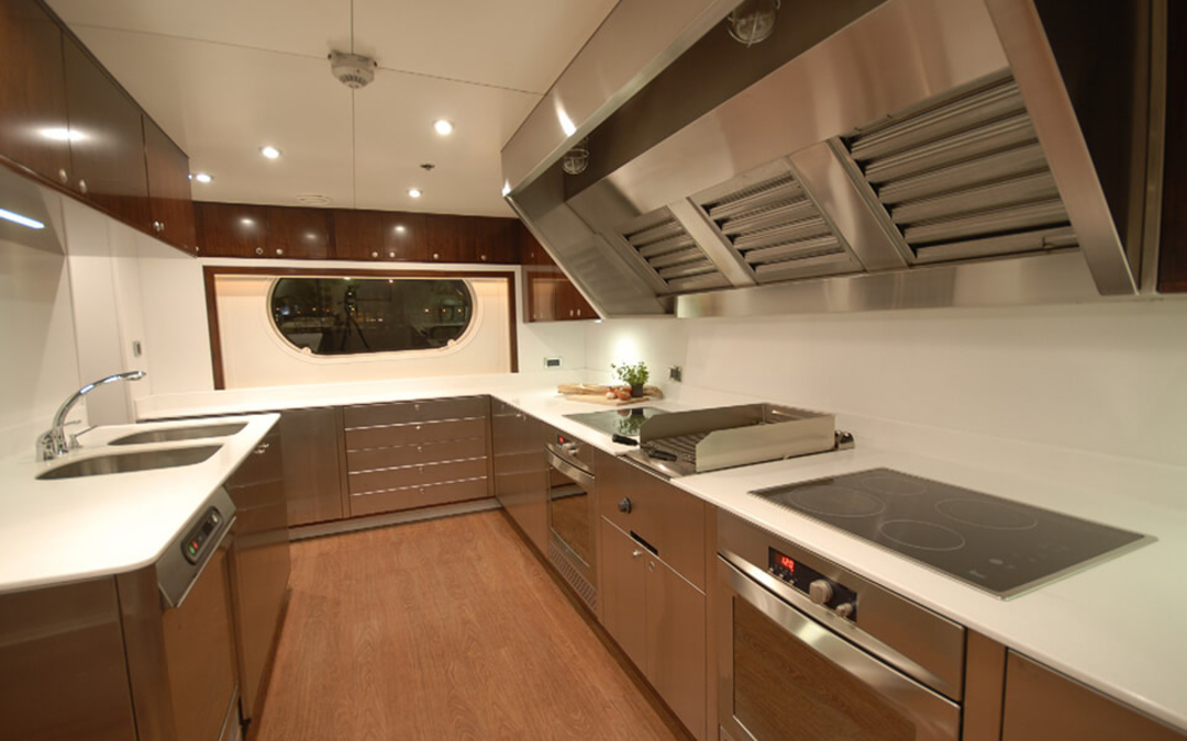 152' Custom
