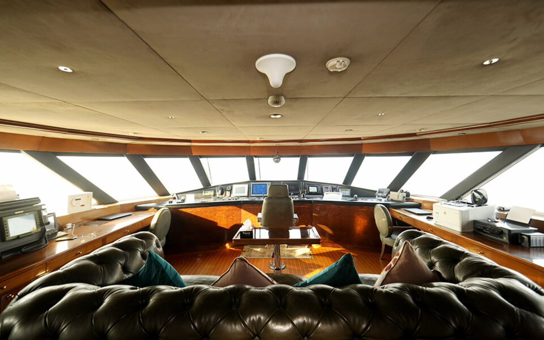 152' Custom