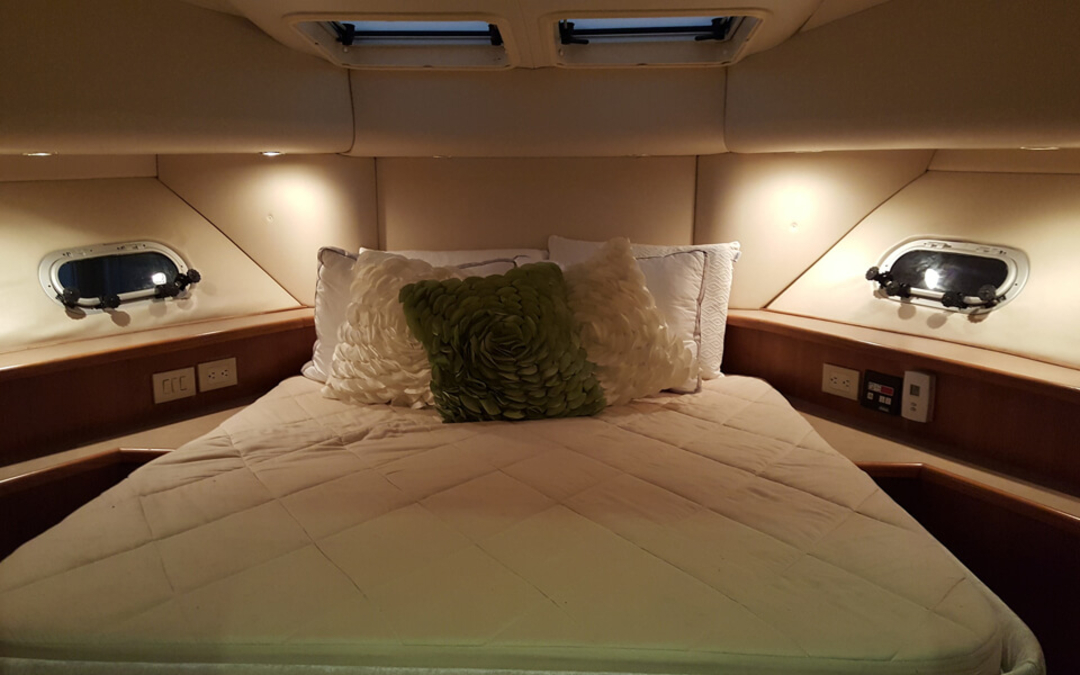 57' Bayliner