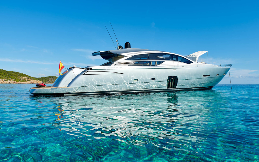 80' Pershing