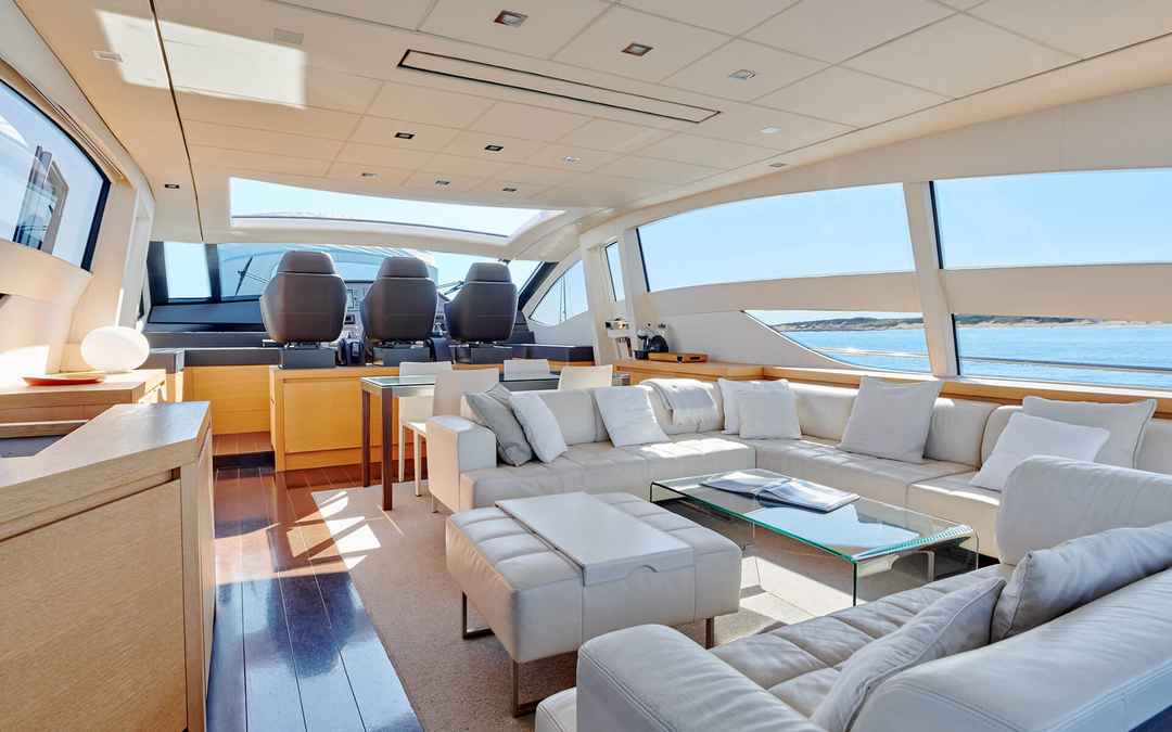 80' Pershing