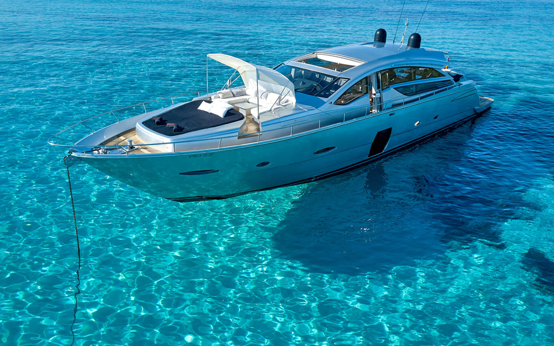 80' Pershing