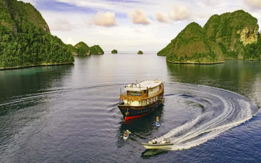 105' Custom Phinisi