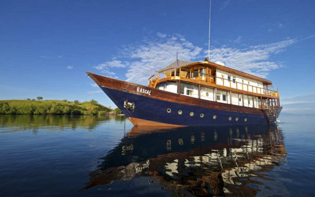 105' Custom Phinisi