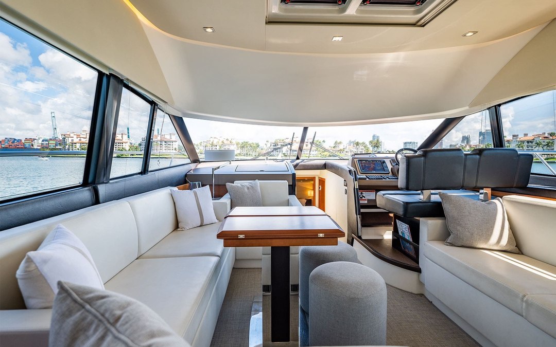 52' Prestige