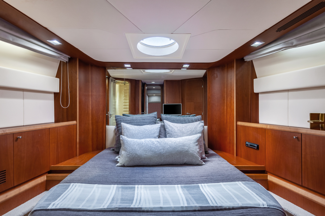 80' Azimut