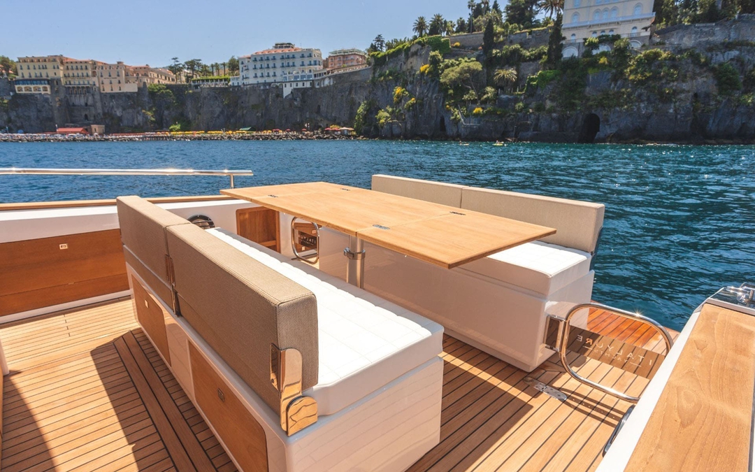 38' Italyure
