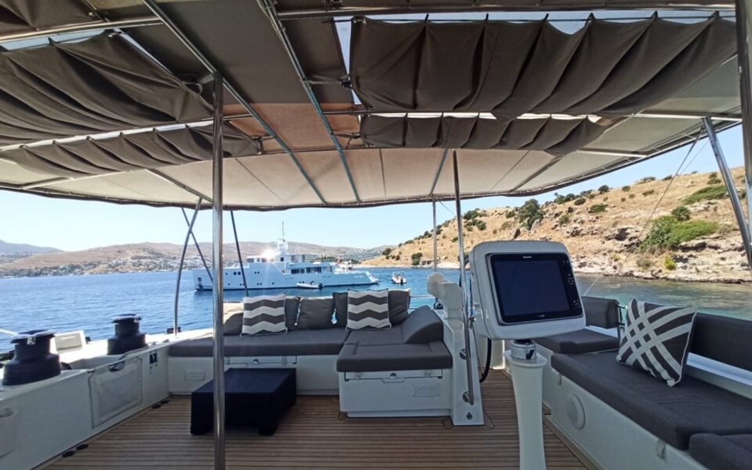 65' Lagoon