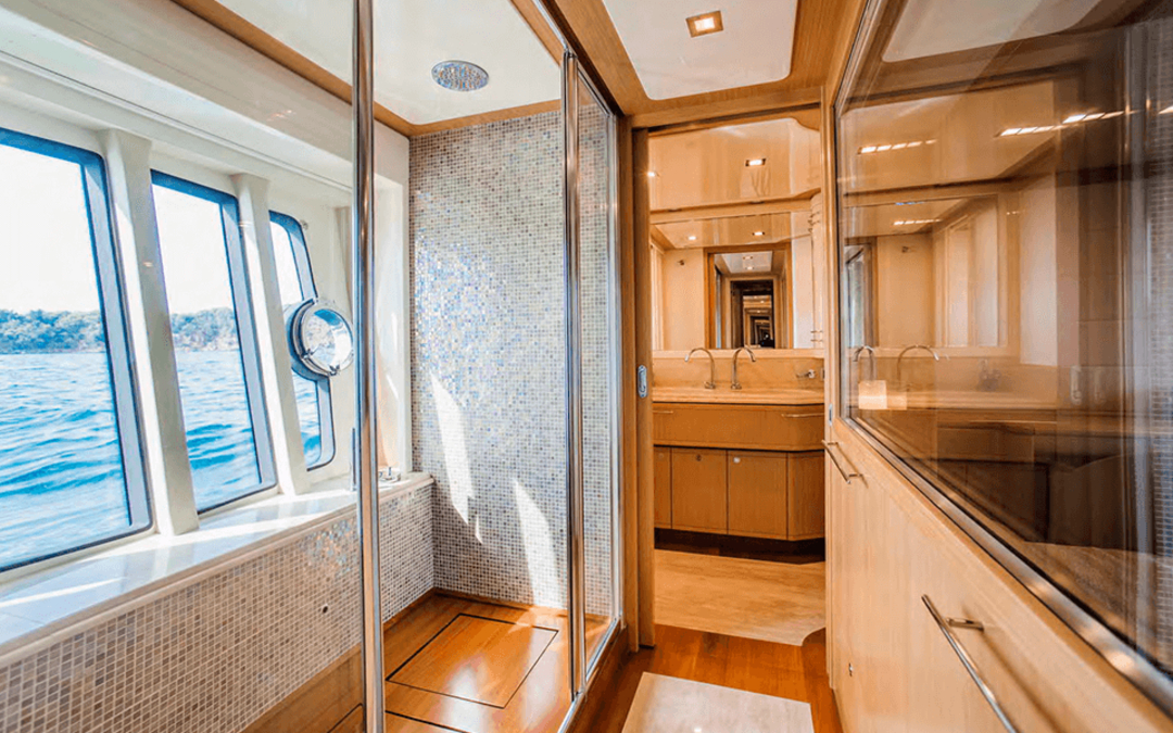 84' Ferretti