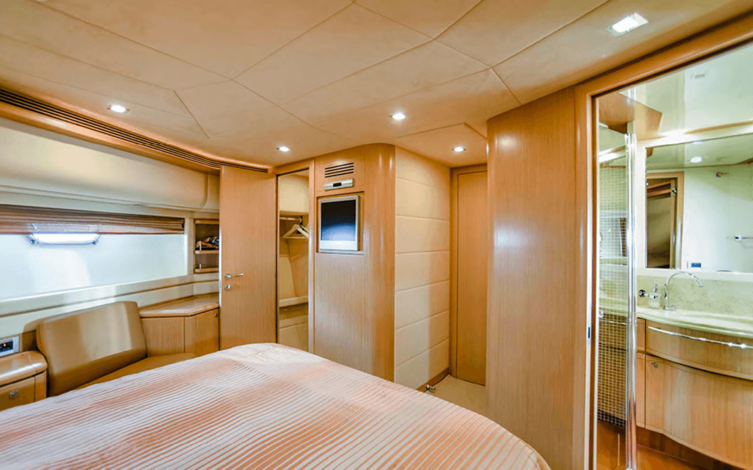 84' Ferretti