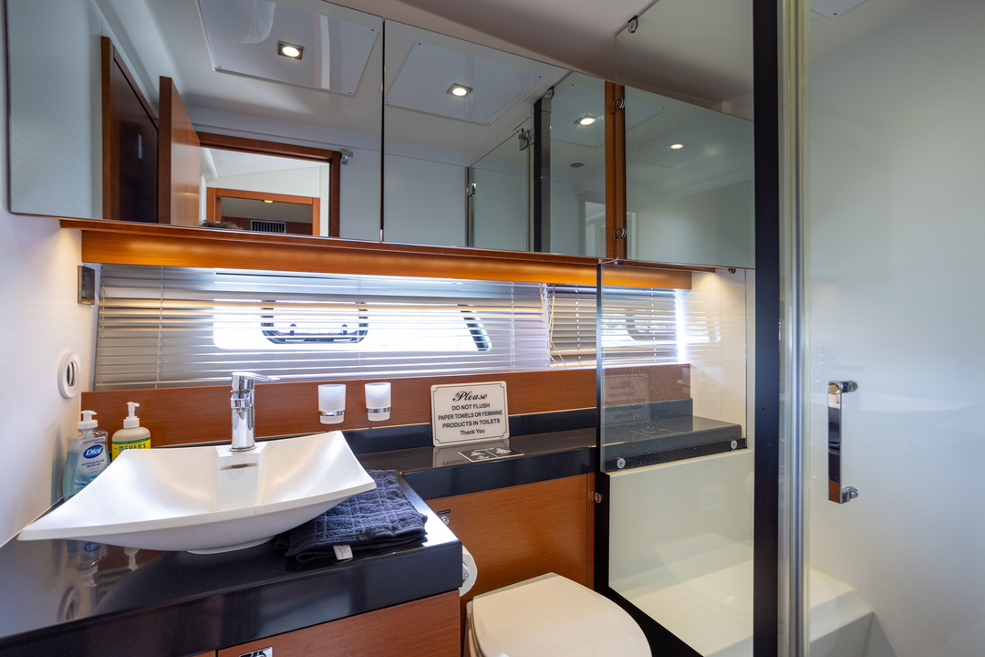 55' Prestige