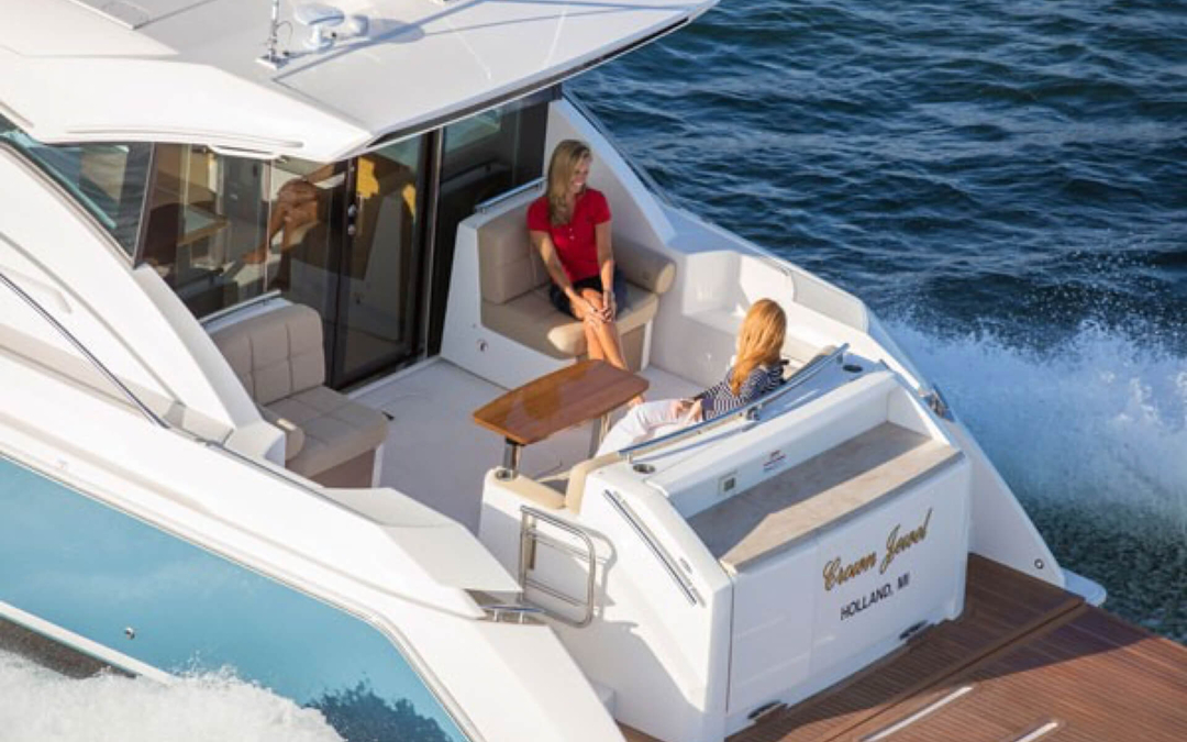 45' Tiara