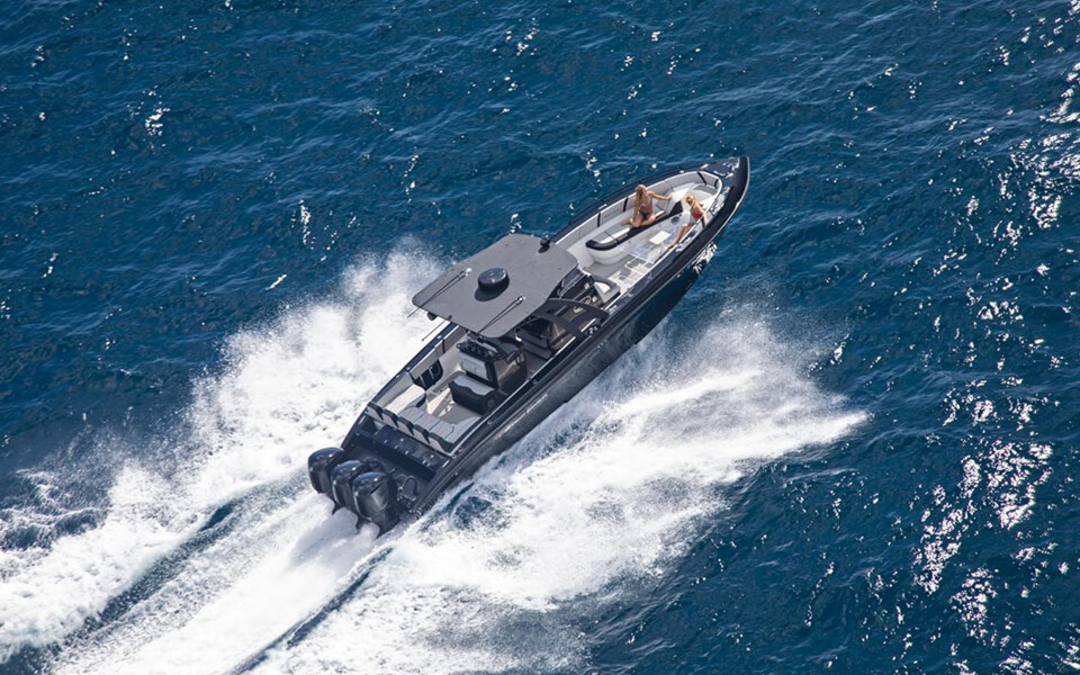 37' Midnight Express