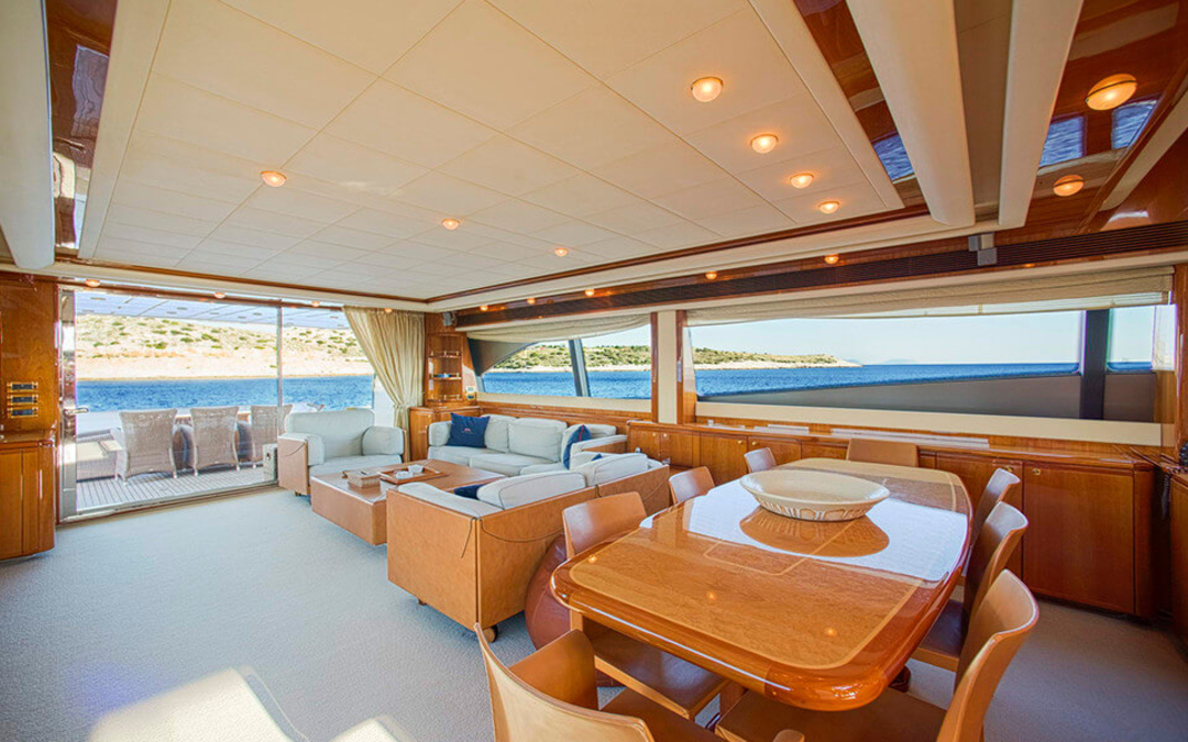 90' Ferretti