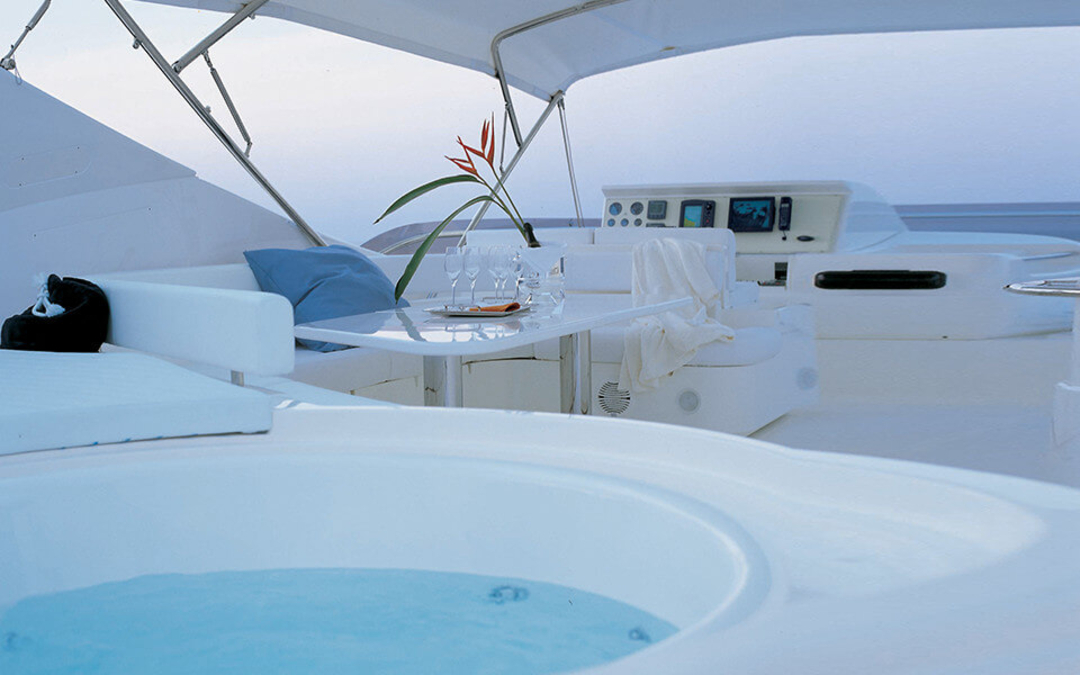 90' Ferretti
