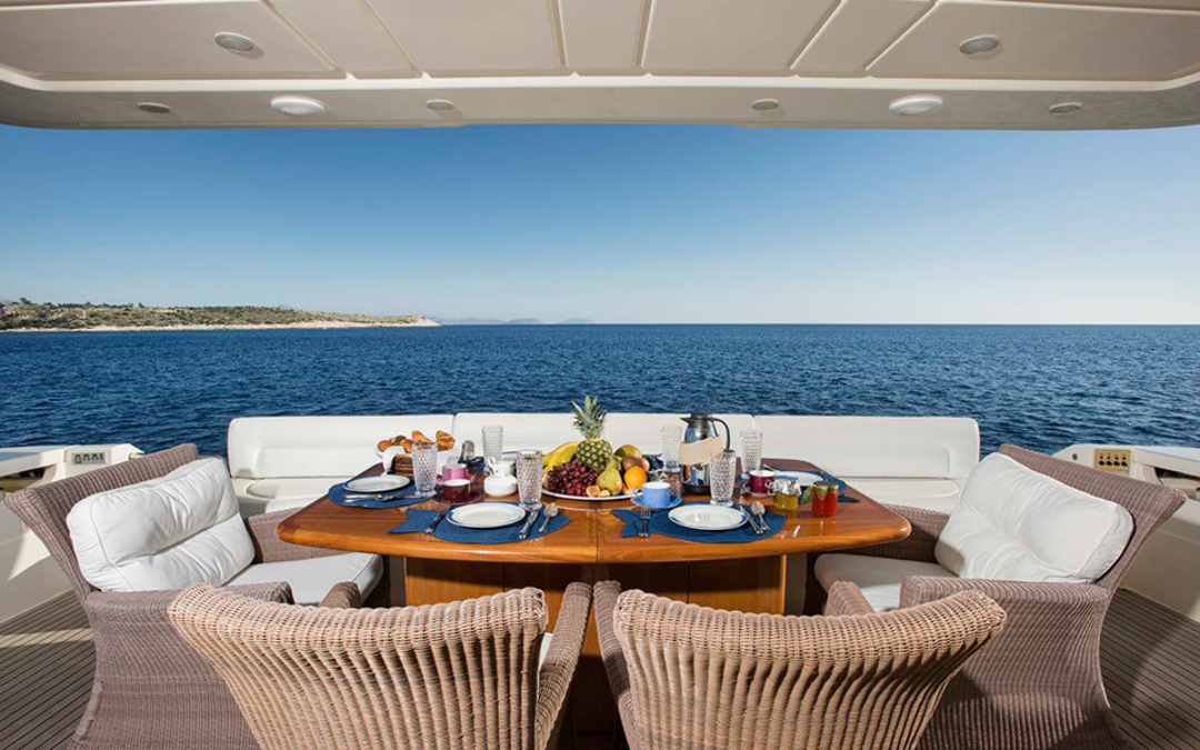 90' Ferretti