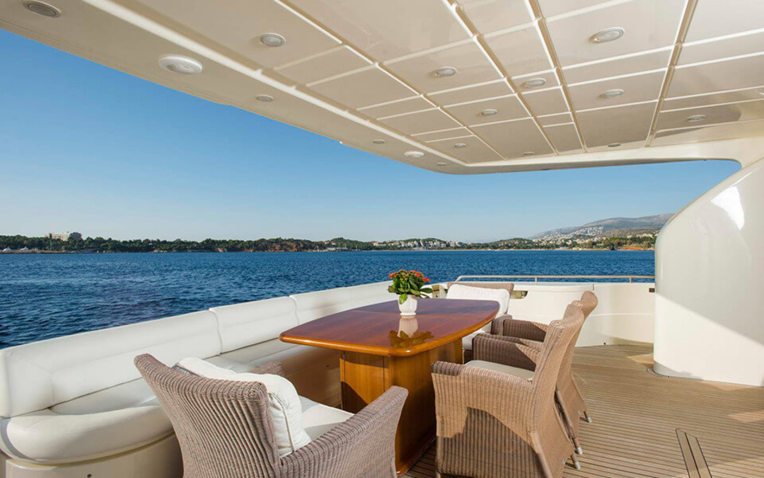 90' Ferretti