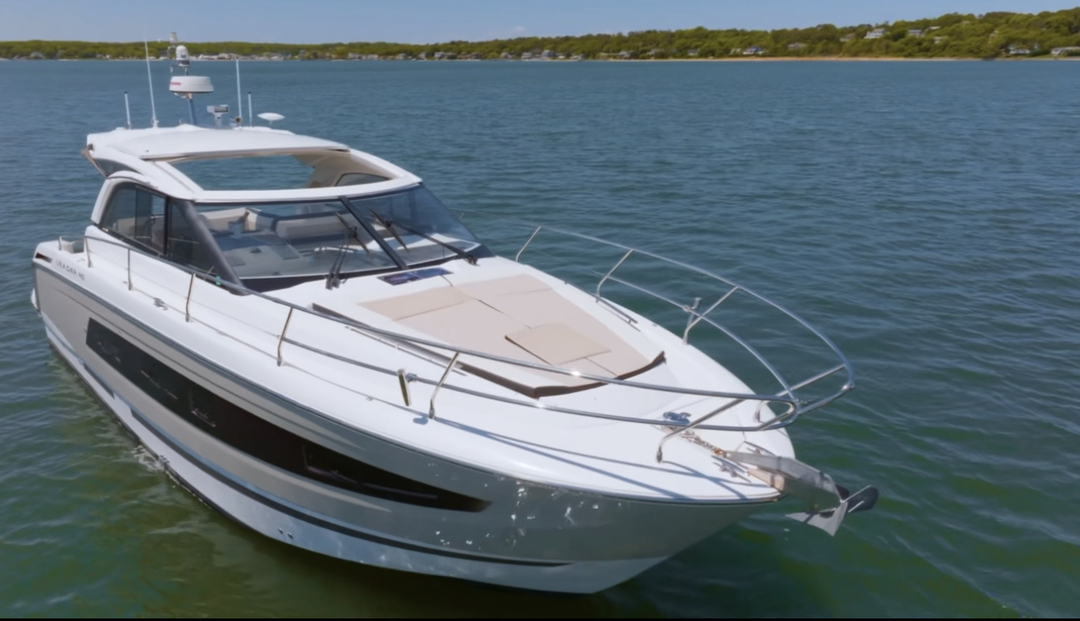 40' Jeanneau