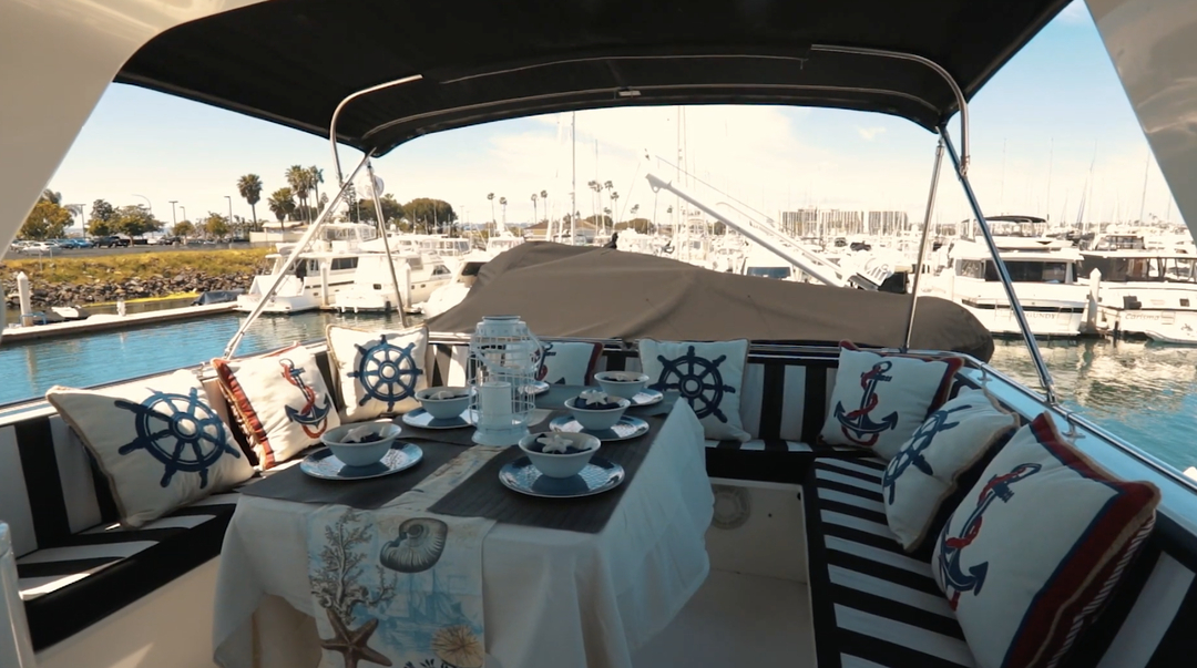 60' Hatteras
