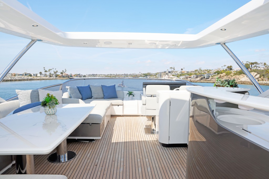 87' Azimut