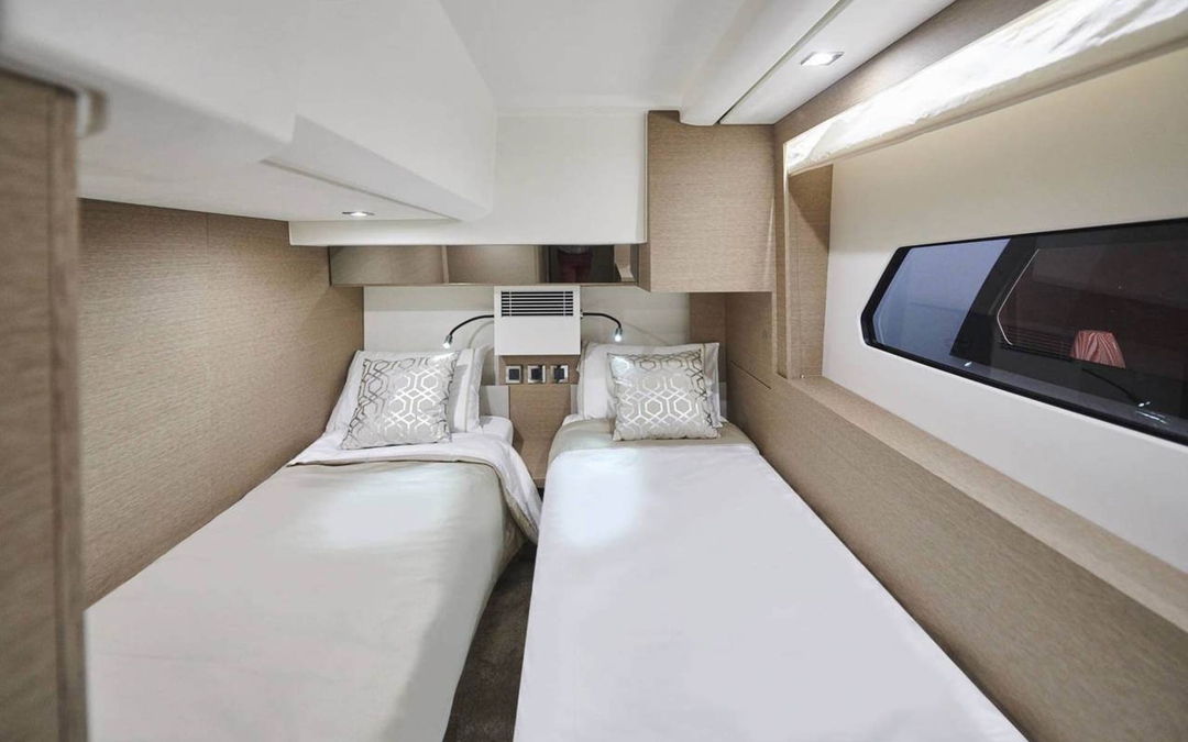47' Prestige