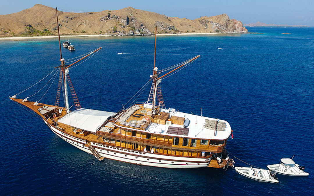 180' Phinisi