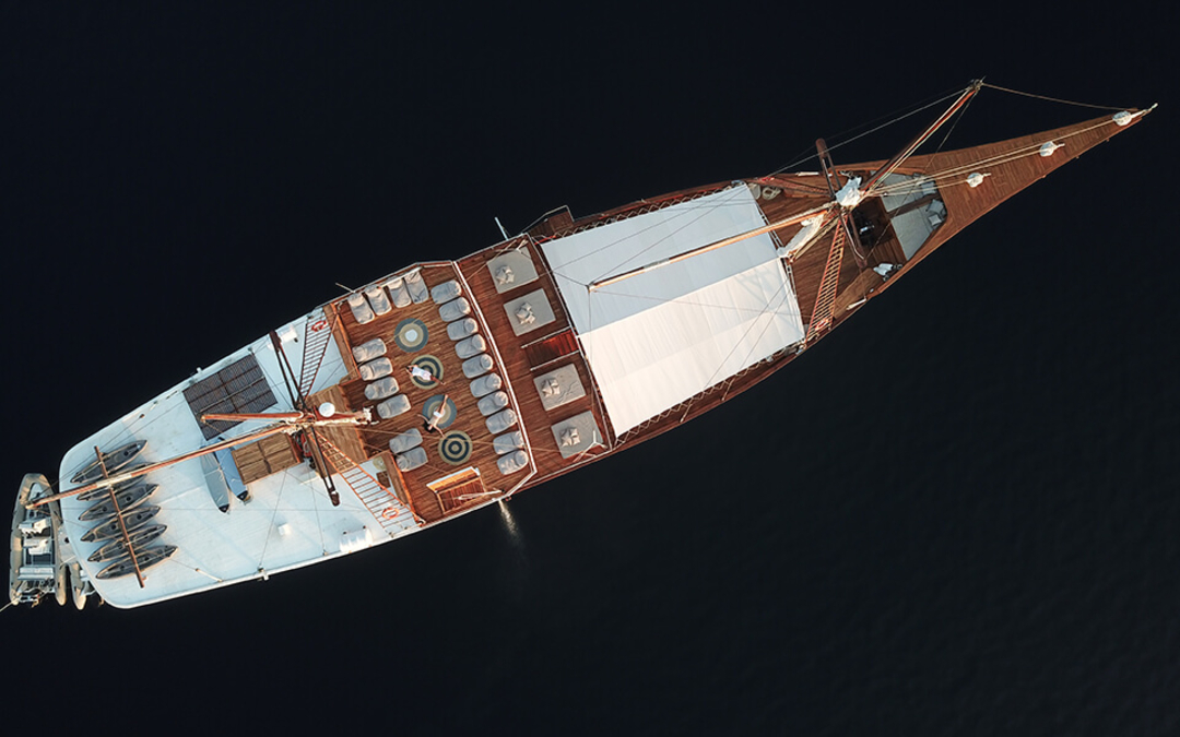 180' Phinisi